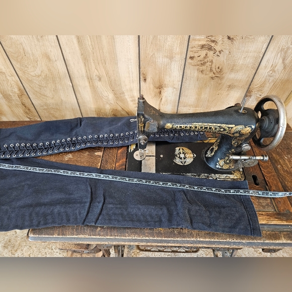 Lace Up Side Seam Pants - Picture 14 of 16